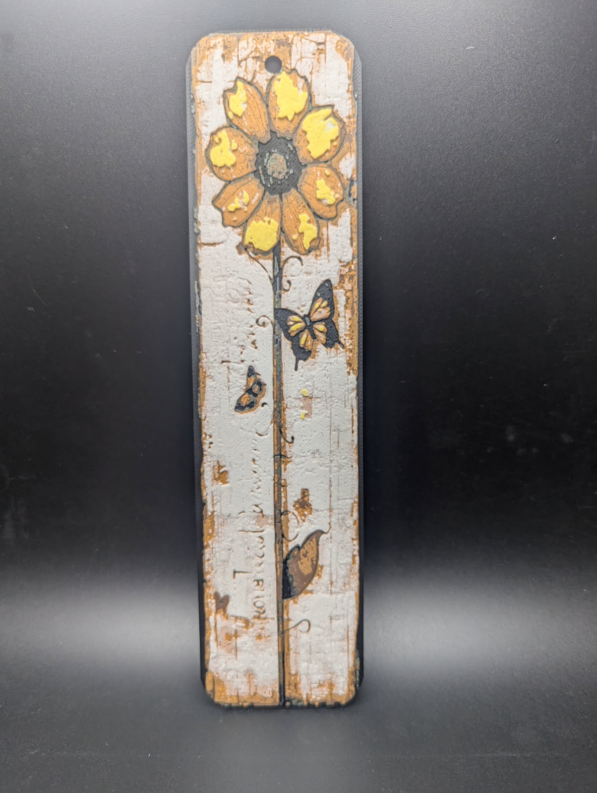 “Sun’s Out, Books Out” – 3D Printed Sunflower Bookmark